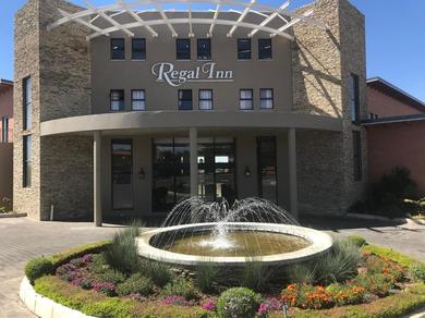 Отель Regal Inn Hotel Midrand