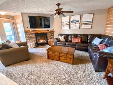 Апартаменты Remodeled Summit Condo at Snowshoe! Stay Luxurious
