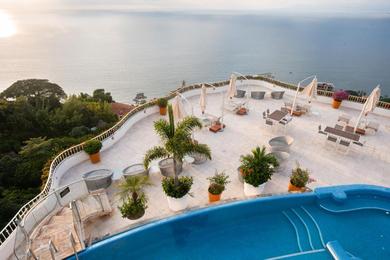 Курорт Grand Miramar All Luxury Suites & Residences