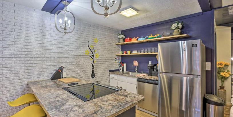 Apartments Modern Louisville Condo about 8 Mi from Downtown!