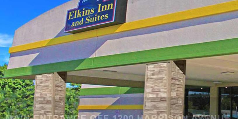 Hotel Elkins Inn and Suites