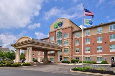 Отель Holiday Inn Express Hotel & Suites Cincinnati - Mason, an IHG Hotel