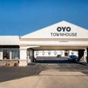 Отель OYO Townhouse Dodge City KS