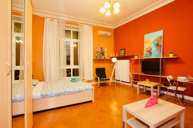 Apartments KvartiraSvobodna - Apartment at Bolshoy Gnezdnikovskiy