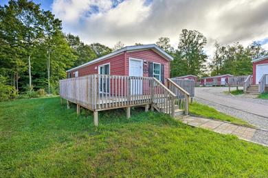 Holiday home Cassopolis Cabin with On-Site Fishing Pier!