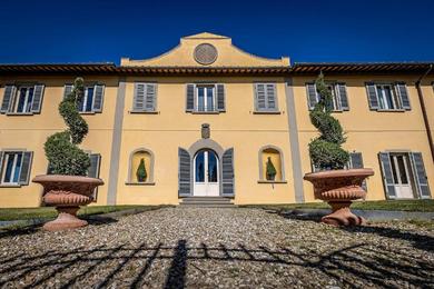Вилла Luxury Villa Tolomei Gucci near Florence