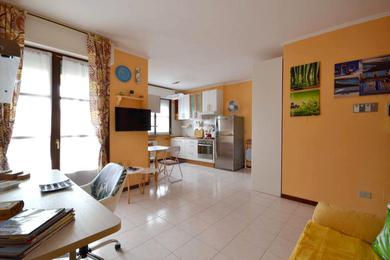 Апартаменты One bedroom appartement with furnished balcony and wifi at Vercelli