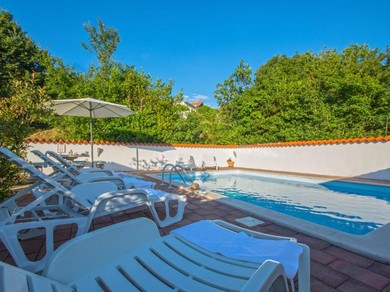 Hotel Adorable holiday home with private pool and terrace with barbecue!