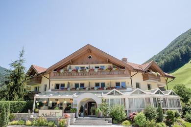 Отель Alpine Life Hotel Anabel