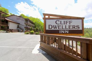 Отель Cliff Dwellers Inn
