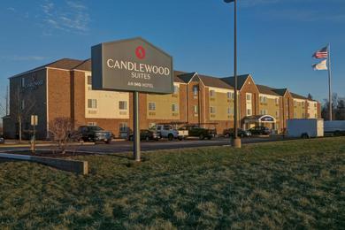 Отель Candlewood Suites Indianapolis - South, an IHG Hotel