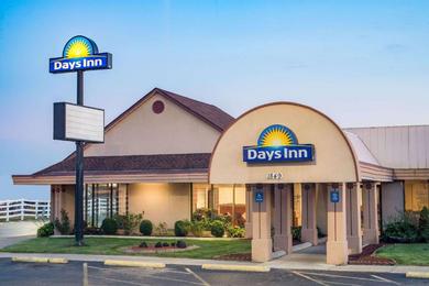 Отель Days Inn by Wyndham Grove City Columbus South