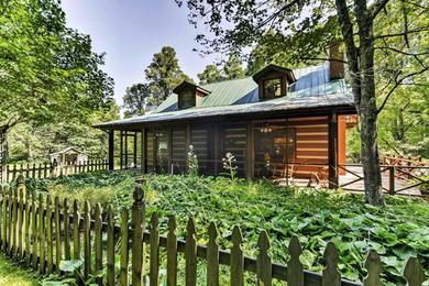 Holiday home Black Mountain Cabin with Screened Porch and Views!