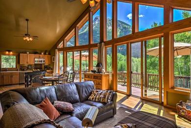Дом отдыха Peaceful Marble Colorado Home with Mtn Views!