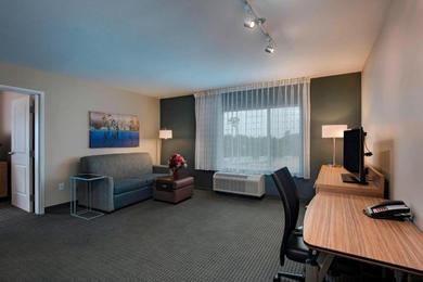 Отель TownePlace by Marriott Suites Lake Charles