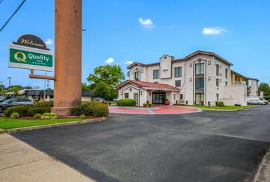 Hotel Quality Inn -Hampton Coliseum Convention Center