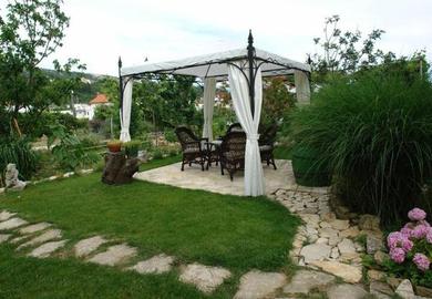 Guest house Apartments and rooms Frane - with garden