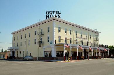 Отель Hotel Niles