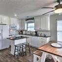 Holiday home Luxe Surfside Beach Family Home 2 Blocks to Ocean