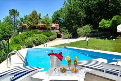 Villa Villa in pietra con piscina privata