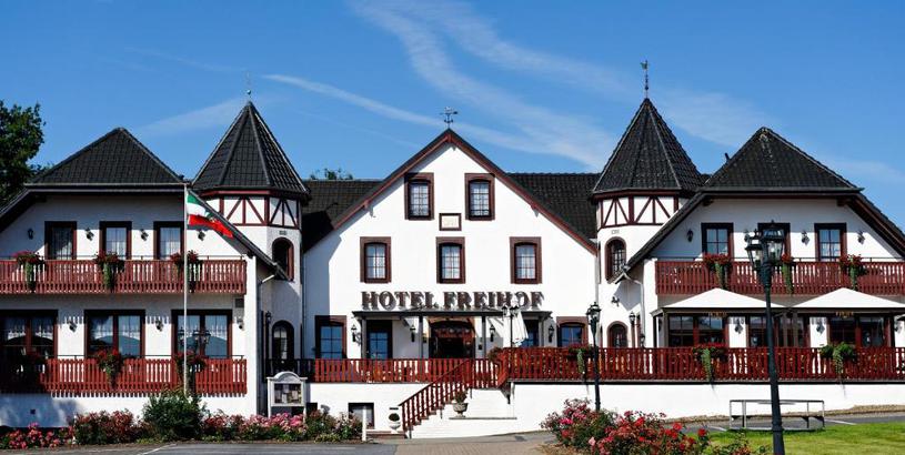 Отель Hotel Freihof