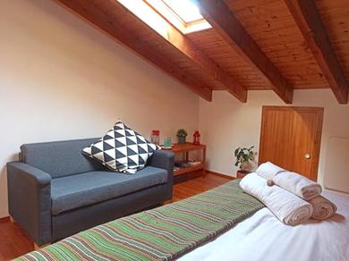 Guest house Bedroom with private Bathroom - HomeStay in Aljezur