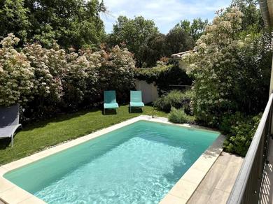 Вилла Villa d'une chambre avec piscine privee jacuzzi et jardin clos a Uchaux