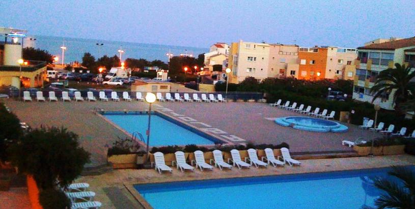 Apartments Vue mer, 2 piscines privées transats et pataugeoire