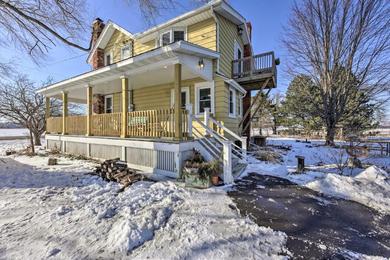 Holiday home Quaint and Family-Friendly Watertown Farmhouse!