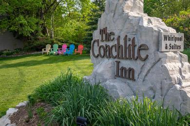 Hotel Coachlite Inn