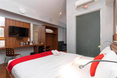 Отель RedDoorz Premium near Centre Point Mall Medan