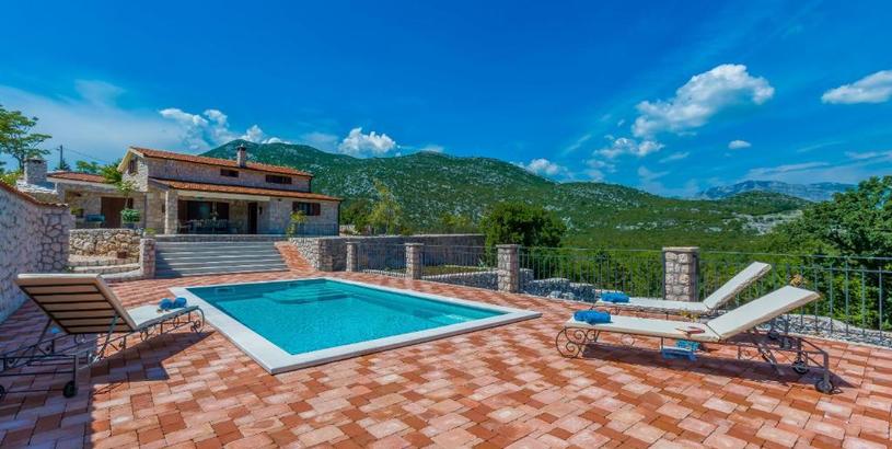 Villa Villa Rusticale with Private Pool