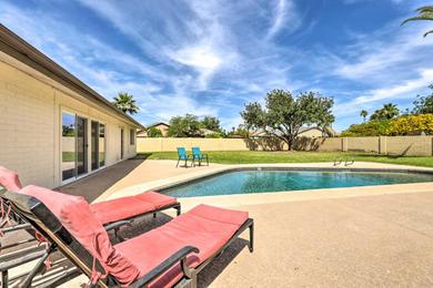Дом отдыха Lovely Litchfield Park Retreat with Pool and Privacy!