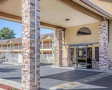 Отель Quality Inn & Suites Woodland- Sacramento Airport