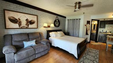 Апартаменты River Ranch Getaway! First Floor Condo Steps to Pool, Rodeo and Saloon 136