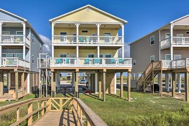 Holiday home Beachfront Retreat with 2 Decks, Patio and Views!
