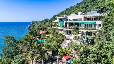 Вилла Luxury Beach Frontage Villa For Rent