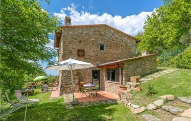 Дом отдыха Nice home in Greve in Chianti with 4 Bedrooms and WiFi