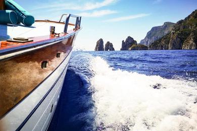 Ботель 2 hours Private Island of Capri Boat Tour for Couples