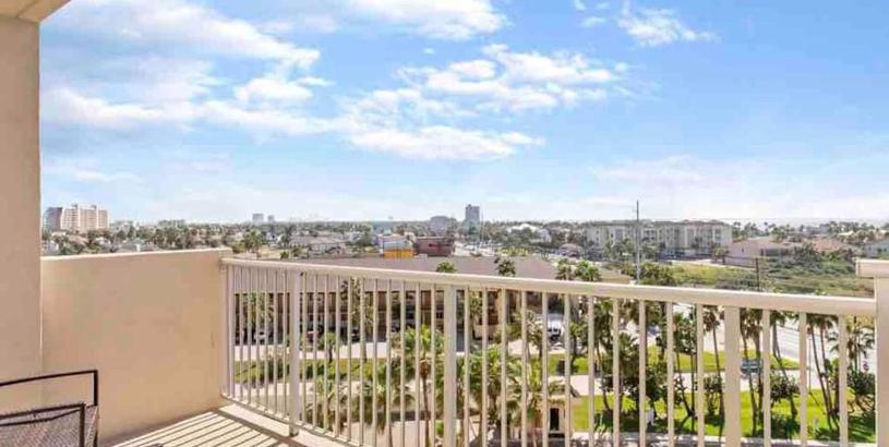 Aparthotel Bahia Mar Solare Tower 6th floor Bayview Condo 2bd 2ba with Pools and Hot tubs
