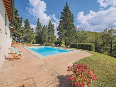 Дом отдыха Cosy Holiday Home in Borgo San Lorenzo with Swimming Pool