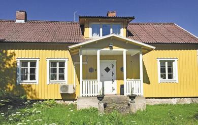 Holiday home Amazing home in Markaryd with 4 Bedrooms, Sauna and Indoor swimming pool